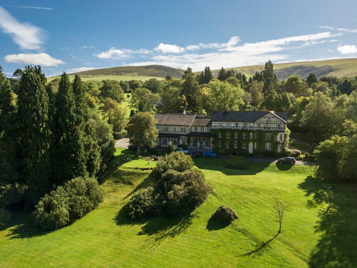 The Lake Country House Hotel & Spa Llangammarch Wells Екстер'єр фото
